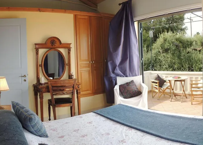 别墅 艾格丽斯尼凯塔斯公寓 *