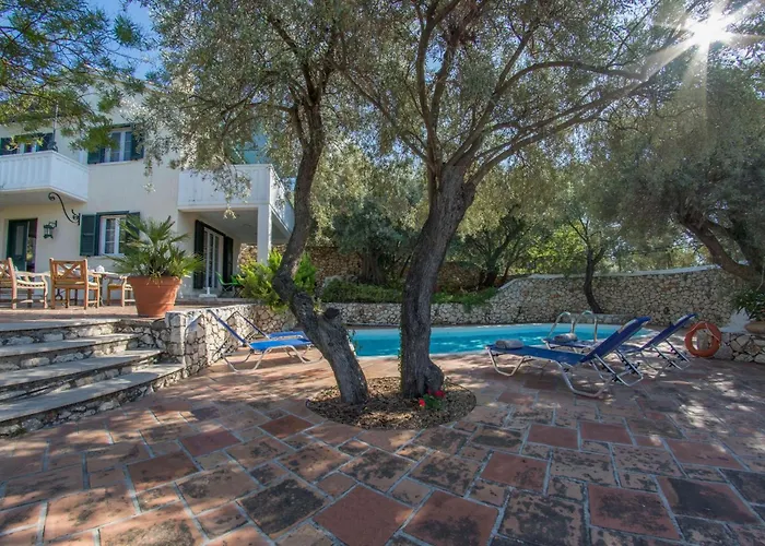 艾格丽斯尼凯塔斯公寓 Áyios Nikítas