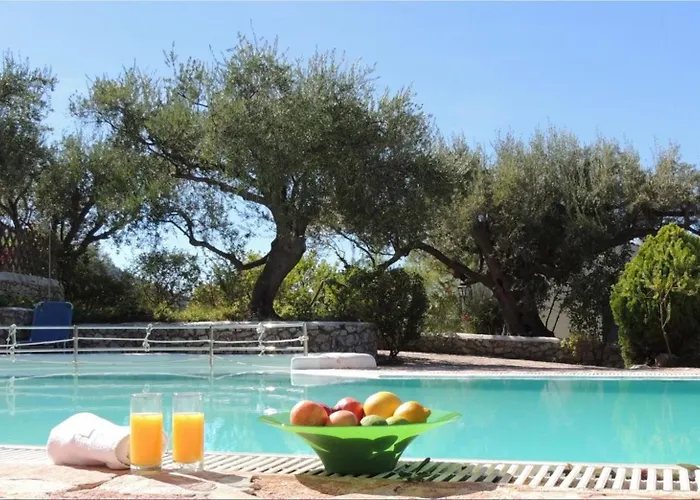 艾格丽斯尼凯塔斯公寓 Áyios Nikítas