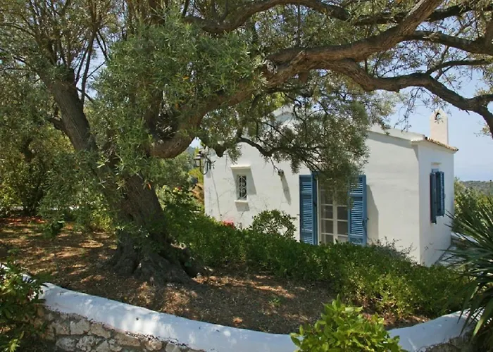 别墅 艾格丽斯尼凯塔斯公寓 *