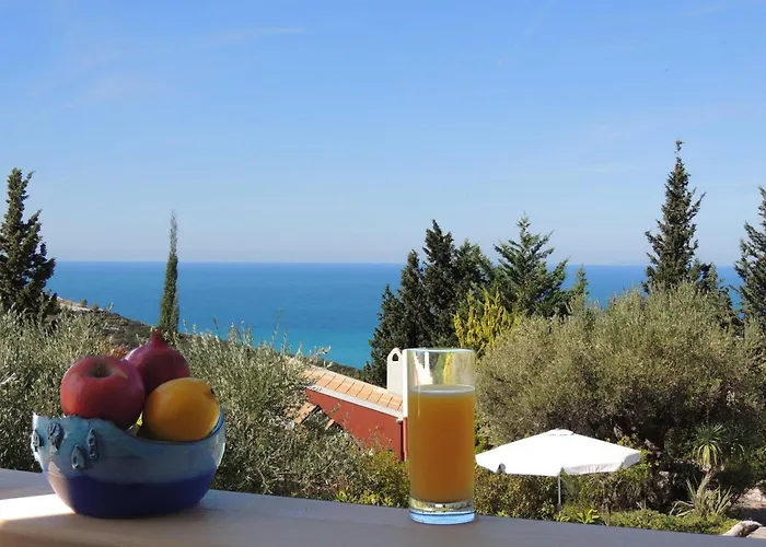 艾格丽斯尼凯塔斯公寓 * Áyios Nikítas