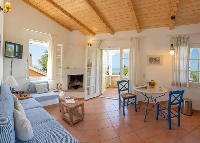 艾格丽斯尼凯塔斯公寓