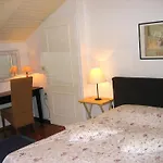 Villa Villas