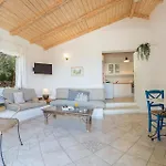 Agios Nikitas Villas Vilă