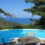 Agios Nikitas Villas *