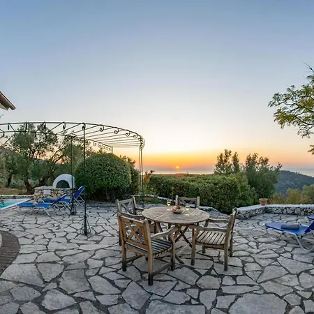 Agios Nikitas Villas