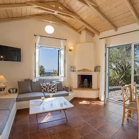 Agios Nikitas Villas * Άγιος Νικήτας