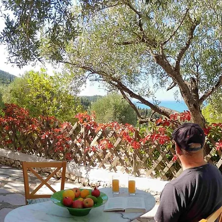 Agios Nikitas Villas וילה