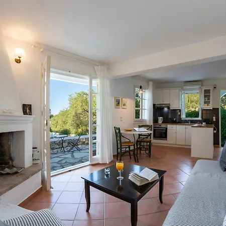 Βίλα Agios Nikitas Villas *
